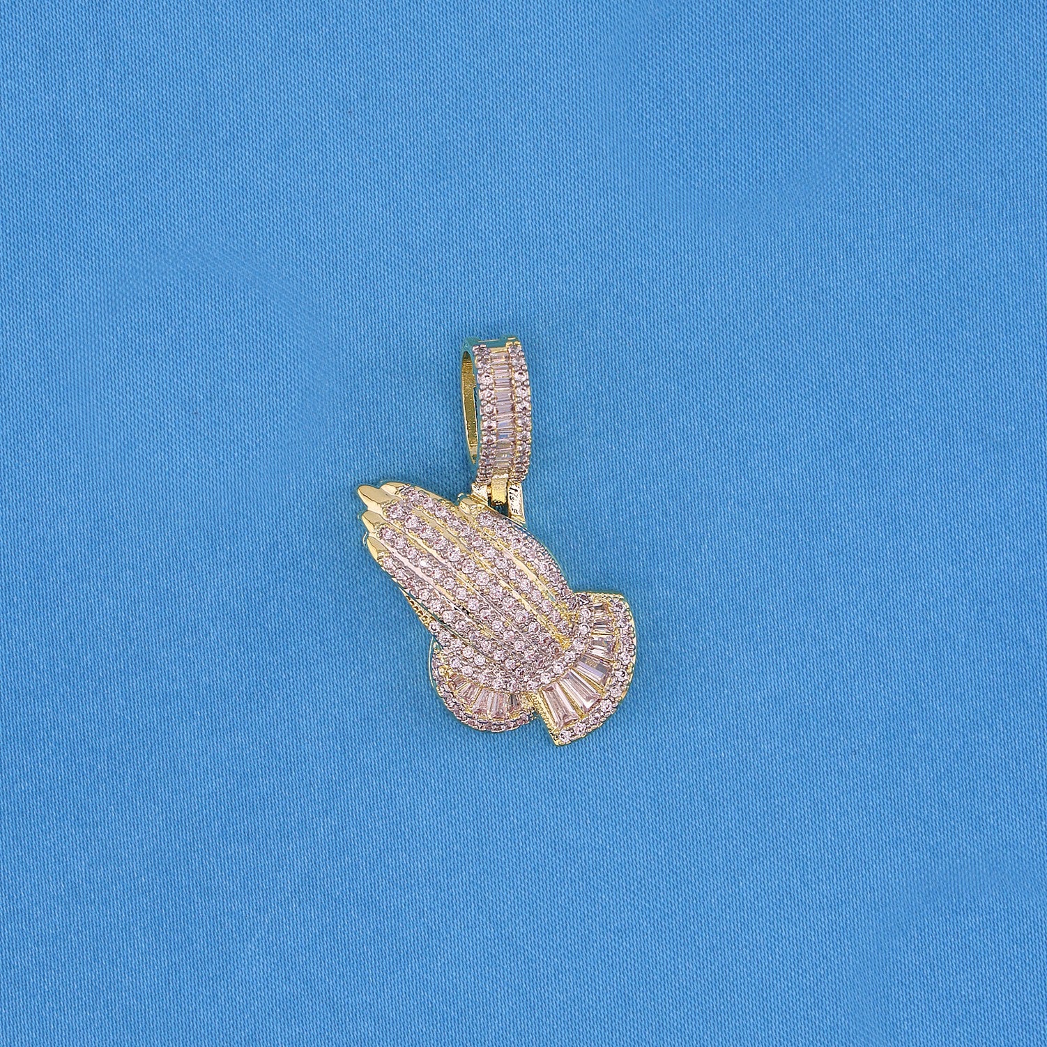 Small Iced Out Praying Hands Pendant - Gold