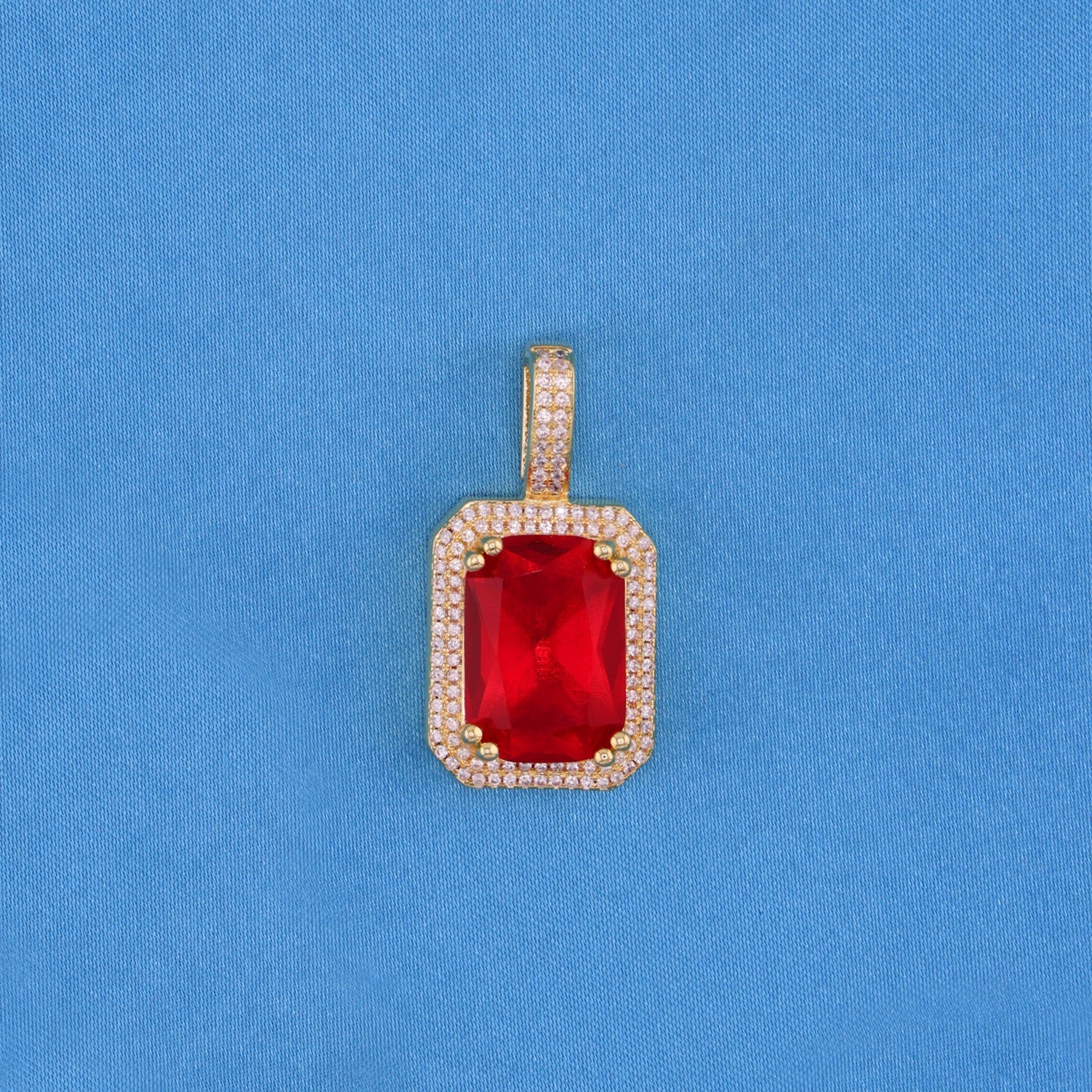 Iced Blood Stone Pendant - Gold