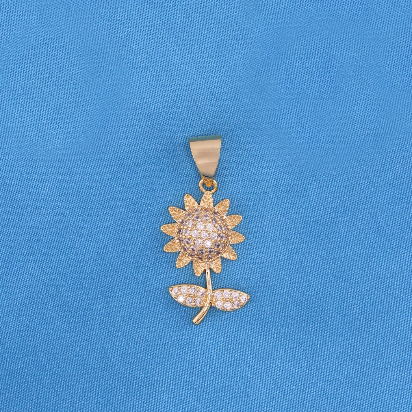 Icy Sunflower Necklace - Gold