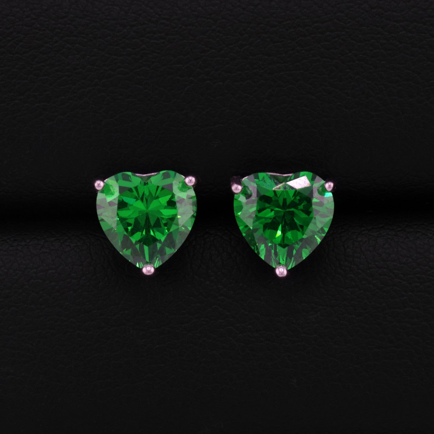 8mm Emerald Heart Cut Diamond Stud Earrings - 925 Silver