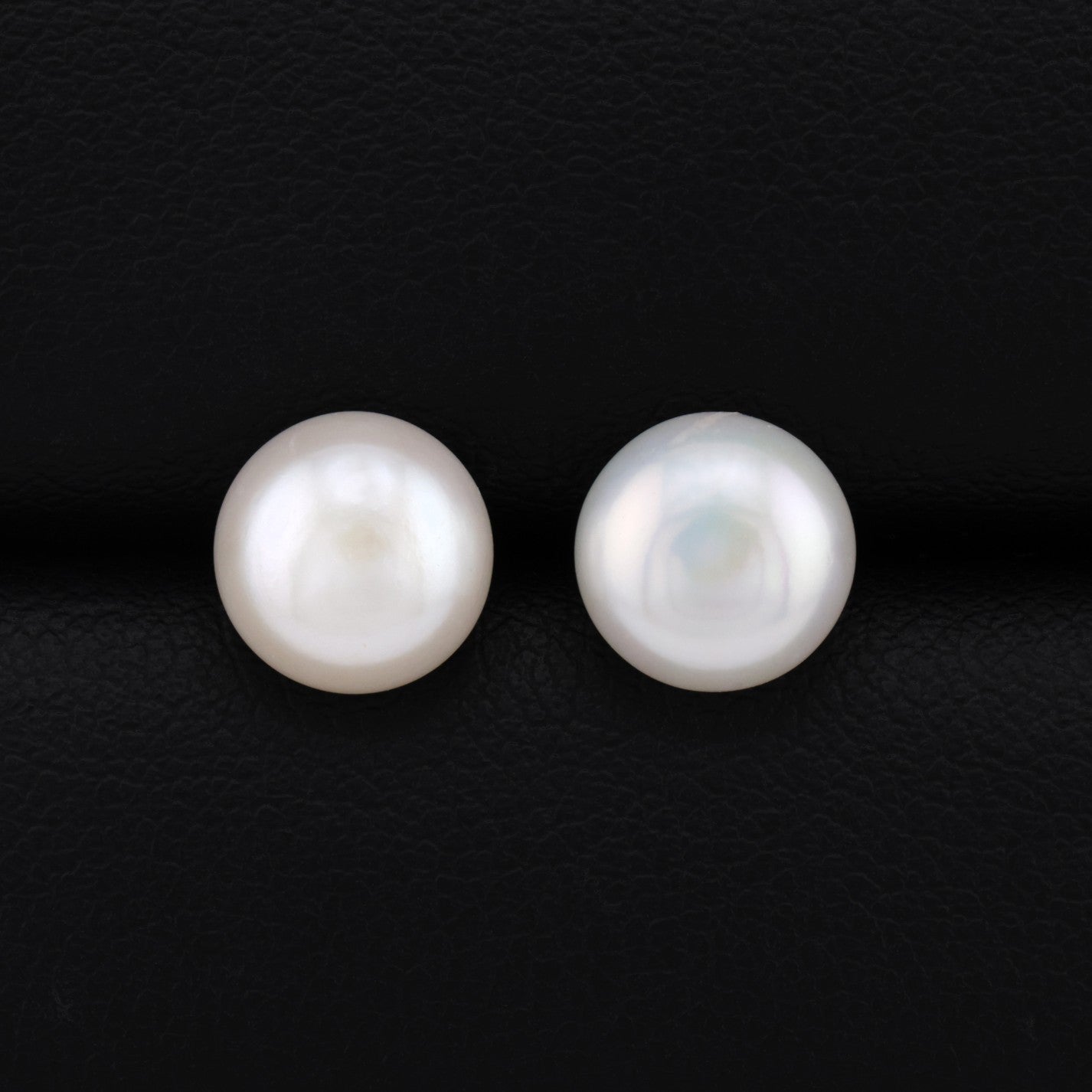 8mm White Round Freshwater Pearl Earrings - 925 Silver