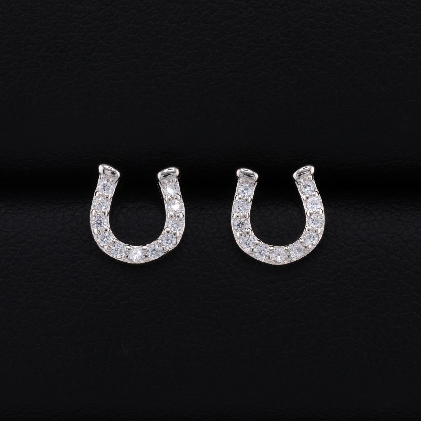 8mm Horseshoe Earrings - 925 Silver