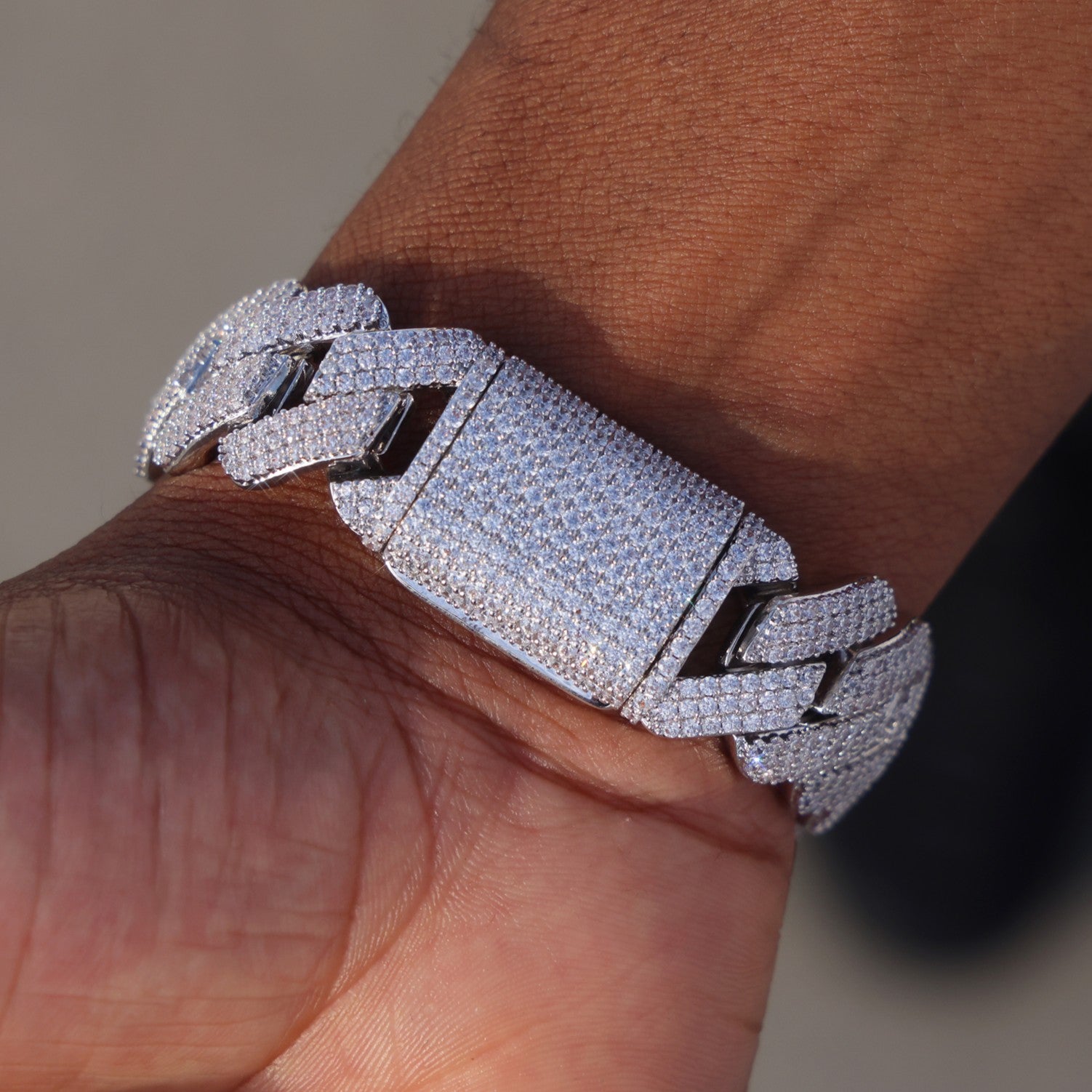 19mm Diamond Prong Link Cuban Bracelet - White Gold