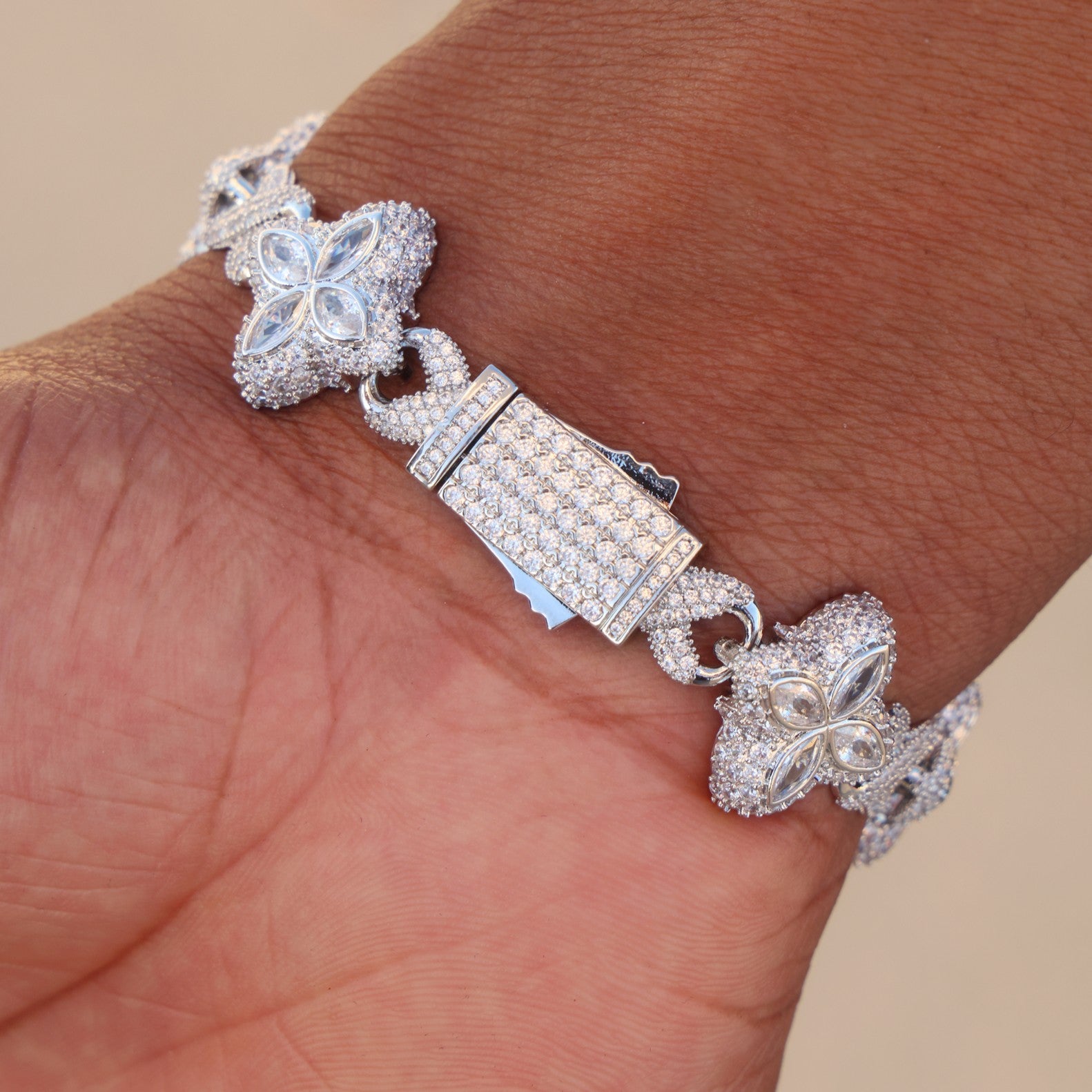 Iced Clover Link Bracelet - White Gold